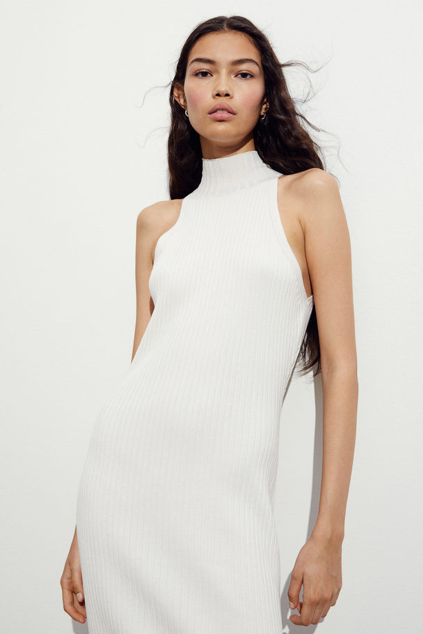 H&M Turtleneck-Kleid in Rippstrick Weiß