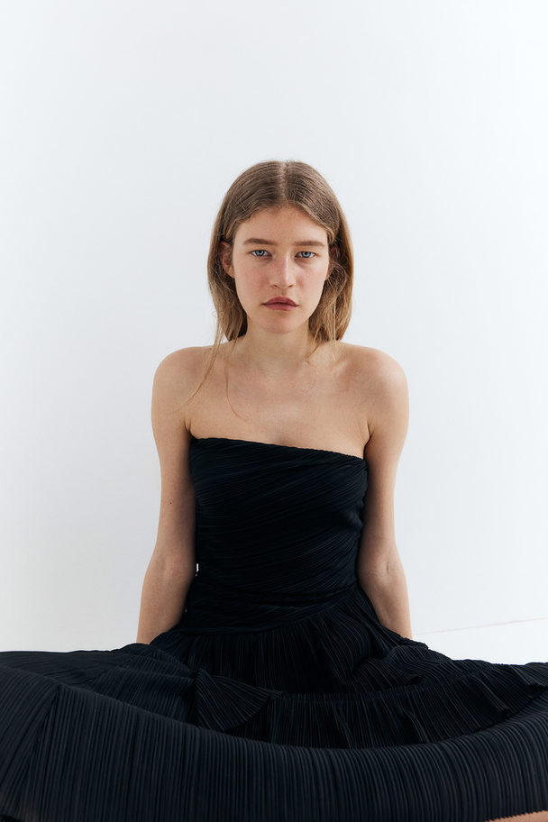 H&M Bandeau-Kleid mit Volants Schwarz