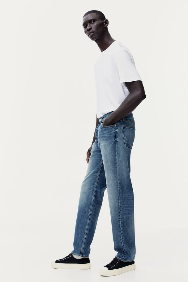 H&M Straight Regular Jeans Denimblau