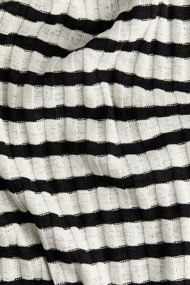 H&M Geripptes Strickkleid Weiß/Schwarz gestreift