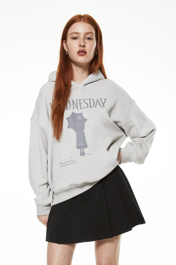 H&M Oversized Capuchonsweater Met Motief Lichtgrijs/wednesday