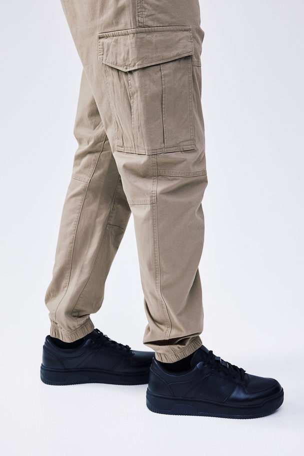 H&M Utilityjoggers - Slim Fit Donkerbeige