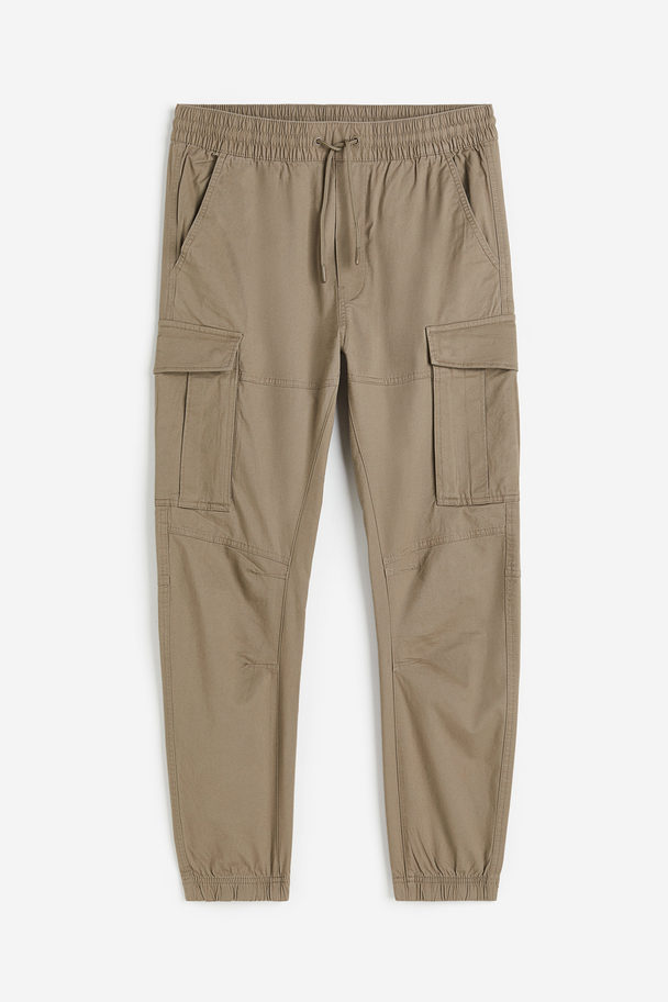 H&M Cargo-Joggpants in Slim Fit Dunkelbeige