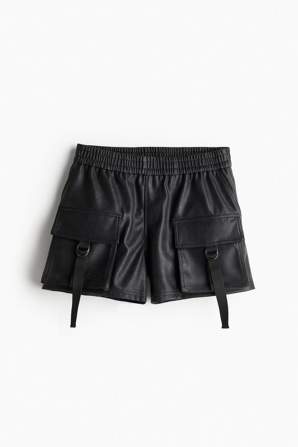 H&M Coated Cargo Shorts Black