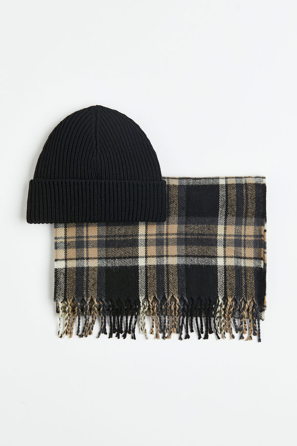 H&M 2-piece Hat And Scarf Set Black/checked