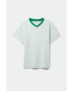 Andy T-shirt Med V-hals Støvet Blå Med Grøn