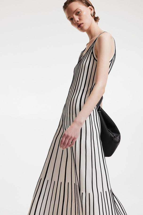 H&M Knitted A-line Dress White/black Striped