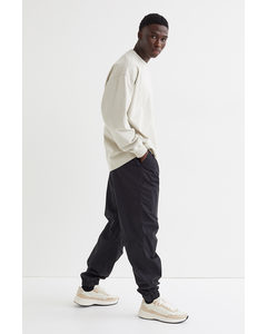 Relaxed Fit Cargo Joggers Black