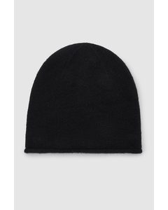 Pure Cashmere Knitted Beanie Black