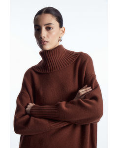 Oversized Pure Cashmere Roll-neck Jumper Rust