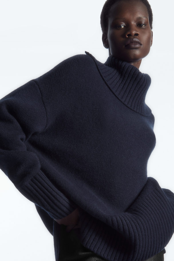 COS Oversized Pure Cashmere Roll-neck Jumper Navy