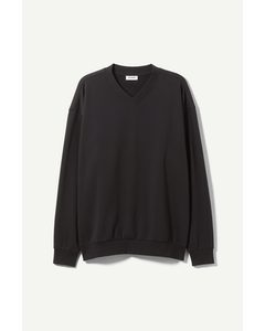 Oversized V-neck Sweater Black