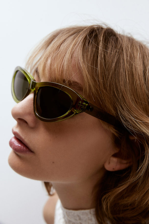 H&M Cat-eye Sunglasses Khaki Green