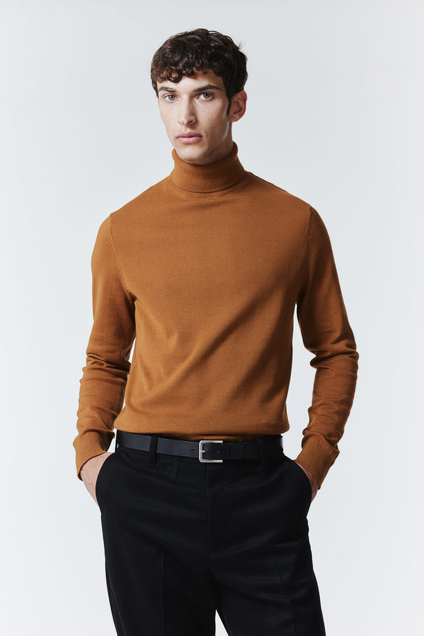 H&M Slim Fit Fine-knit Polo-neck Jumper Brown