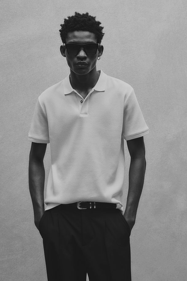 H&M Slim Fit Waffled Polo Shirt Cream