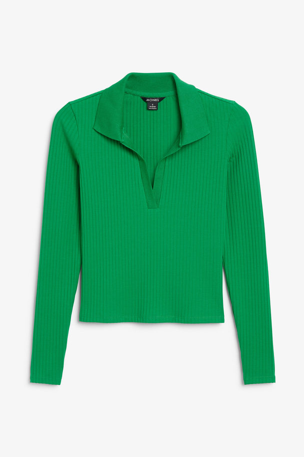 Monki Geripptes grünes Poloshirt mit langen Ärmeln Grün