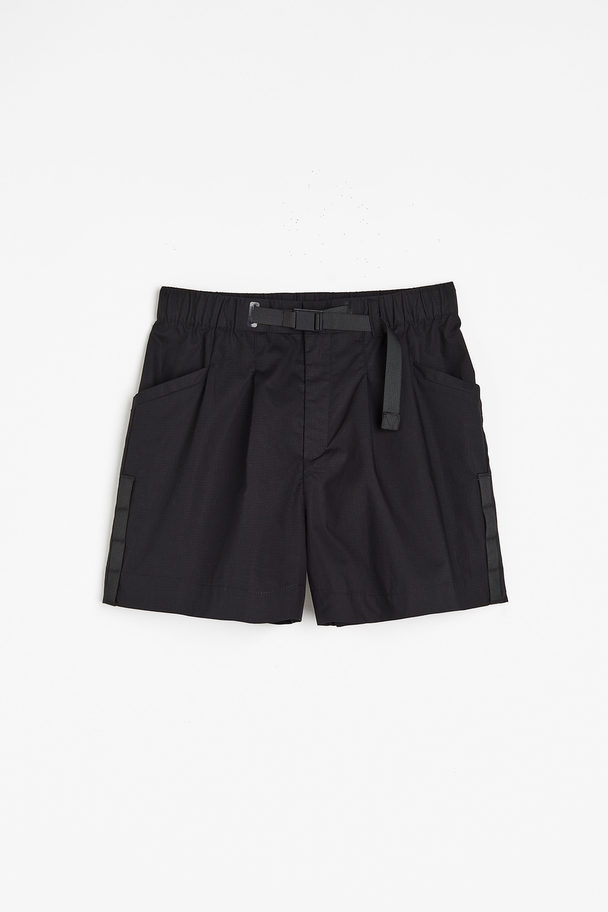 H&M Wasserabweisende Outdoor-Shorts