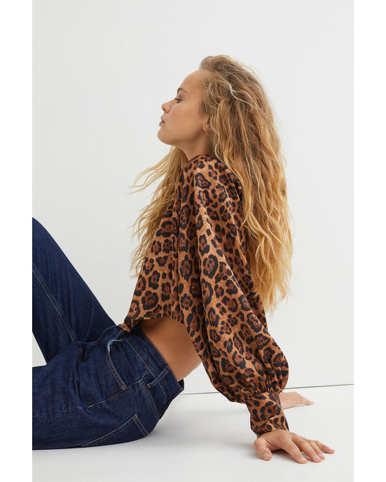 H&M Cropped Satin Blouse Brown/jaguar-patterned