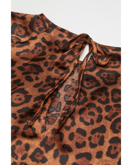 H&M Cropped Satin Blouse Brown/jaguar-patterned