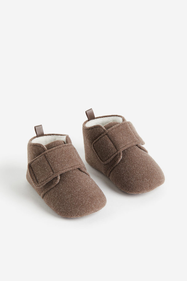 H&M Slippers Brown