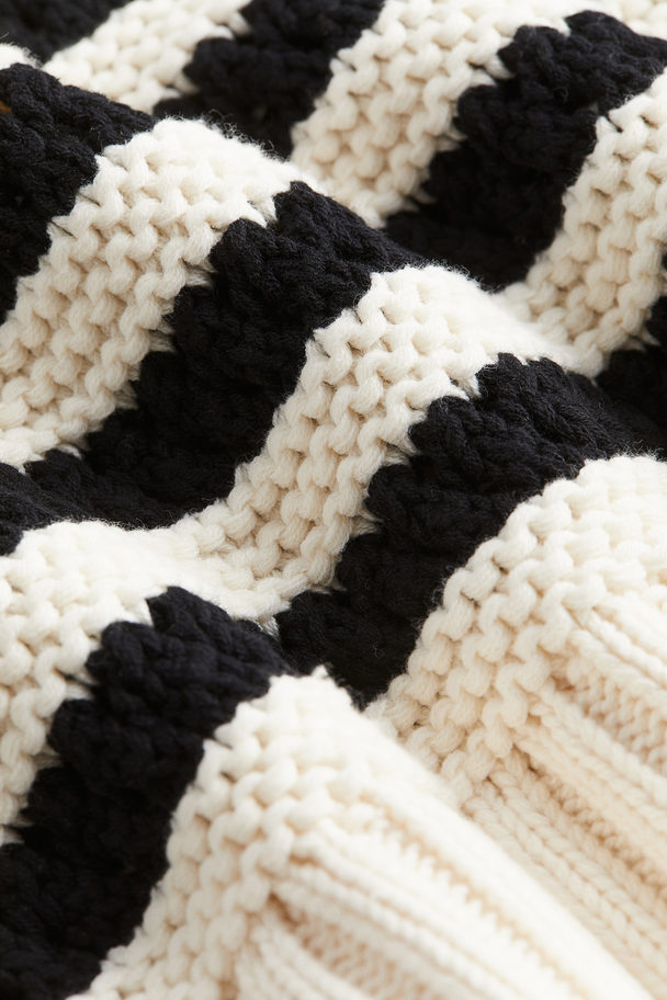 H&M Hole-knit Jumper Cream/black Striped
