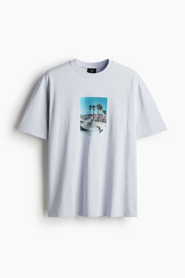 H&M Loose Fit Printed T-shirt Light Blue/skateboarder