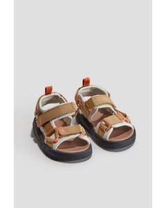 Sandalen Beige