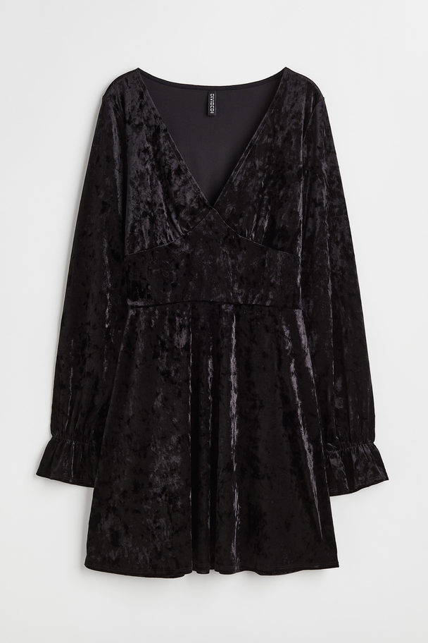 H&M Kleid aus Crash-Velours Schwarz