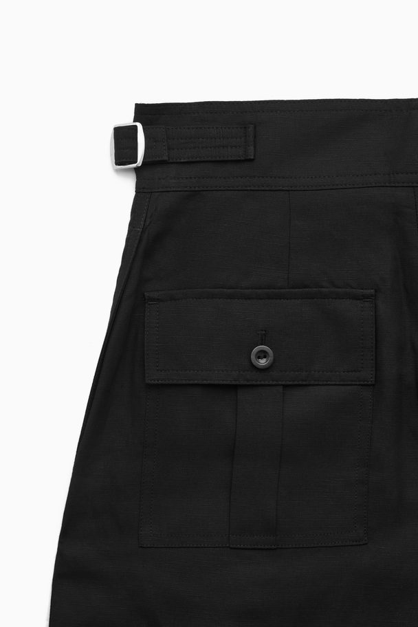 COS Pleated Linen-blend Utility Shorts Black