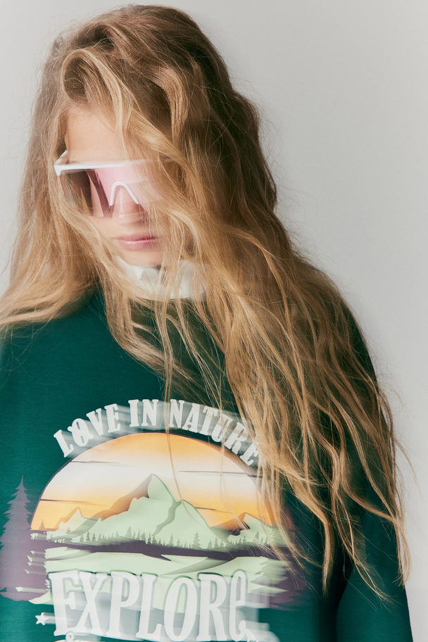 H&M Oversized Sweatshirt Med Motiv Mørk Grønn/fjell