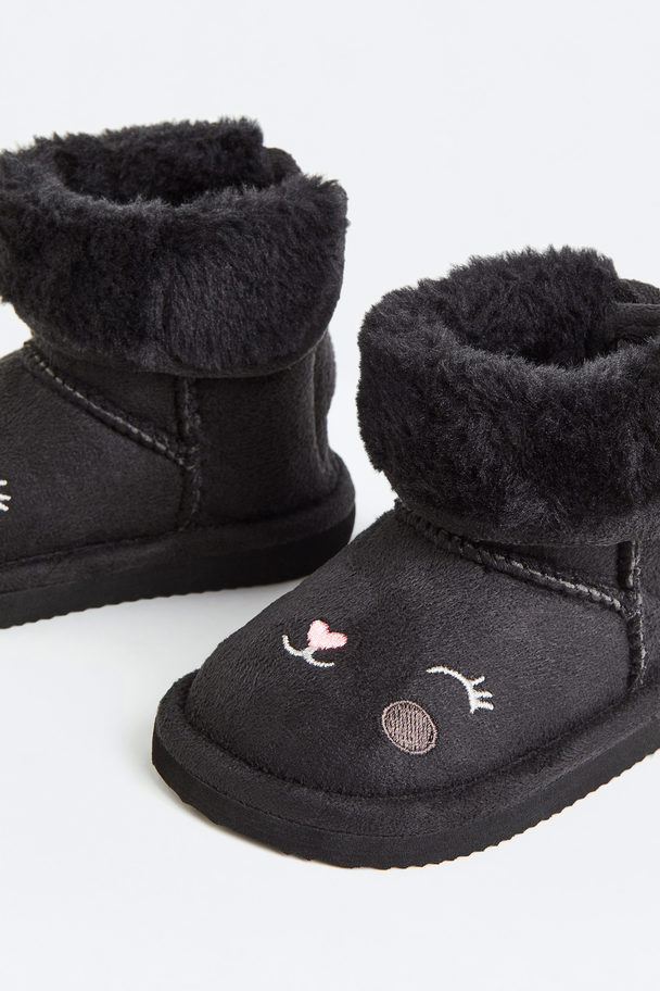 H&M Boots mit warmem Futter Schwarz/Katze