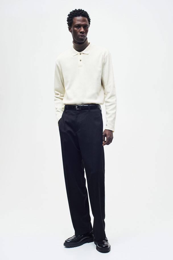 H&M Poloshirt mit Waffelmuster in Slim Fit Cremefarben
