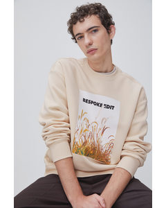 Bedrucktes Sweatshirt Relaxed Fit Hellbeige/Bespoke Edit