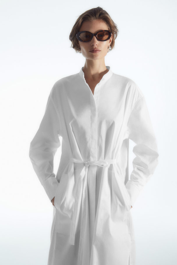COS Oversized Skjortekjole Med Kinakrave Hvid