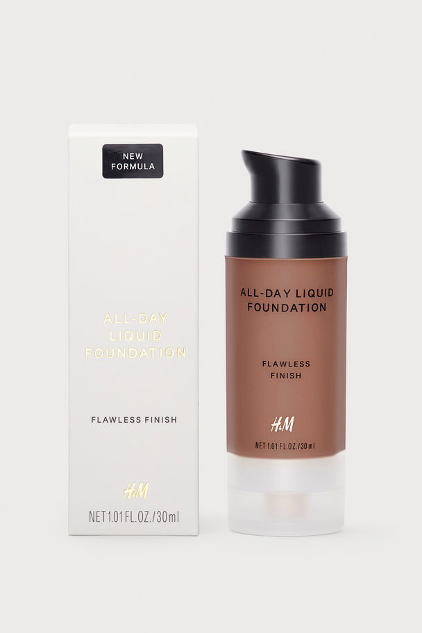 H&M All-Day Flüssige Foundation Fudge