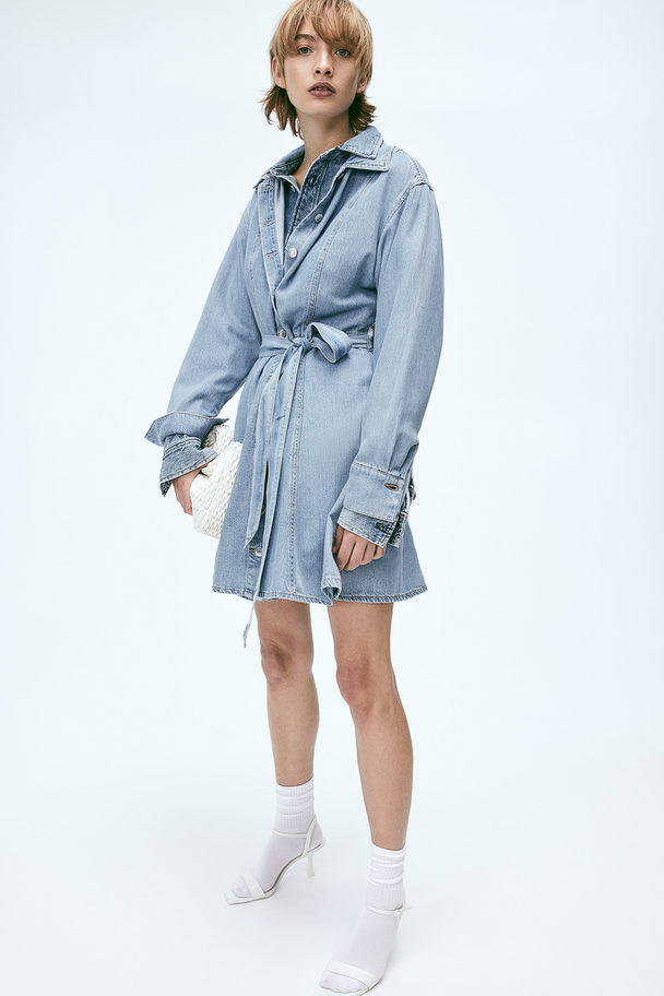 H&M Blusenkleid aus Denim Helles Denimblau