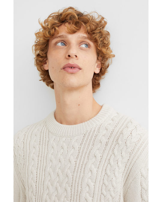 H&M Relaxed Fit Cable-knit Jumper Cream