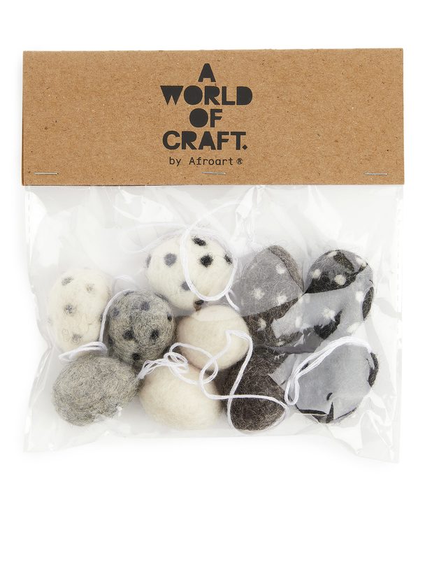 ARKET A World Of Craft Easter Ornaments Black/white