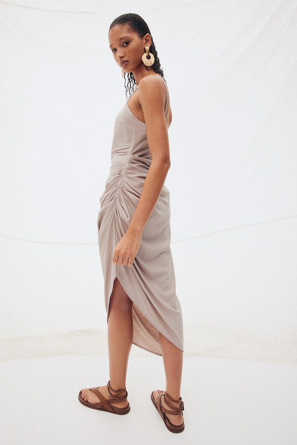 H&M Asymmetrisches Kleid mit Drapierung Helles Taupe