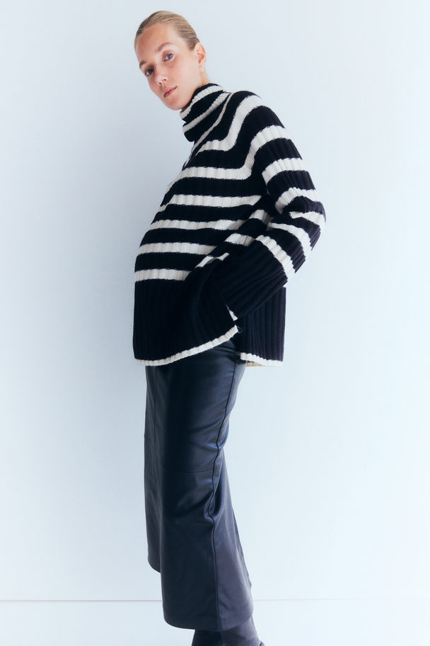 H&M Mama Polo-neck Jumper Black/striped