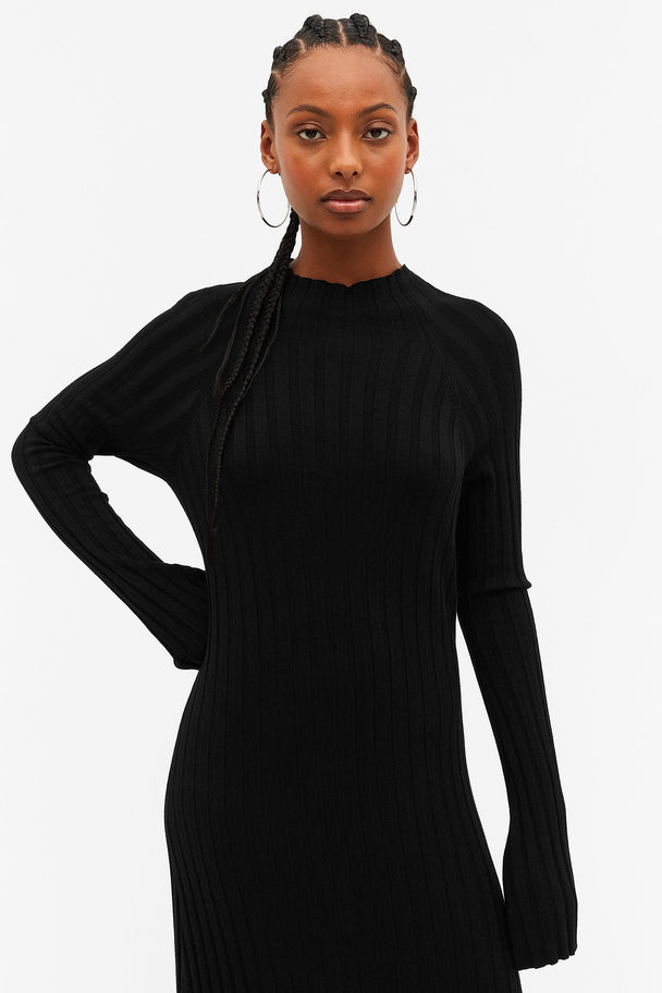 Monki Long Sleeved Rib Knit Maxi Dress Black