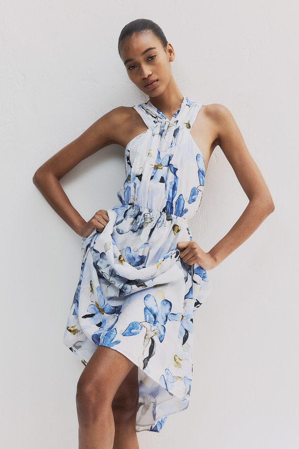 H&M Rückenfreies Kleid Weiß/Blau geblümt