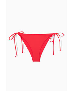 BIKINIHOSE MIT SEITLICHEM BINDEDETAIL Rot