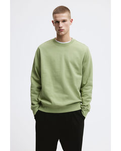 Sweatshirt in Regular Fit Grün