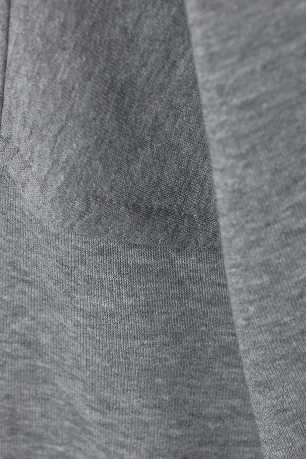 Weekday Boxy Crew Neck Sweatshirt Medium Dusty Grey