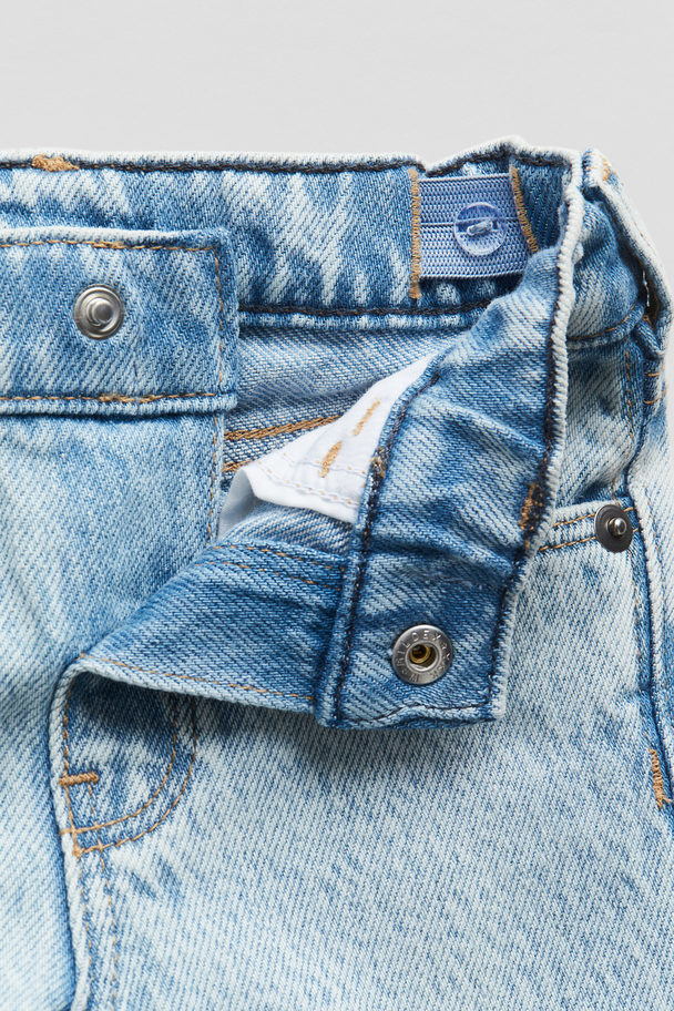 H&M Jeans aus Baumwollmischung Helles Denimblau