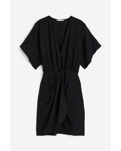 Kleid mit V-Ausschnitt Schwarz