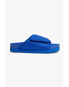 Blue Padded Flatform Sandals Blue