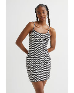 Fitted Dress Black/patterned