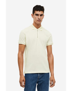 Poloshirt mit Zipper in Regular Fit Cremefarben